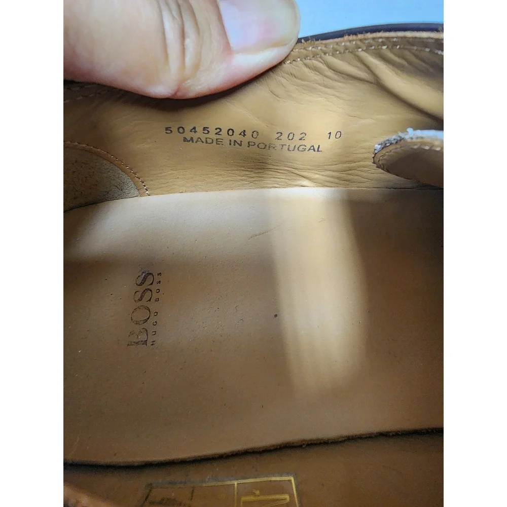Hugo Boss dress shoes 10 Leather Brown